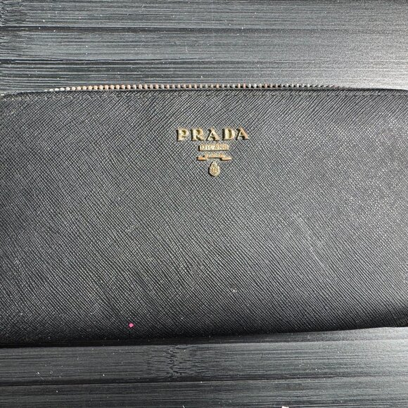 Prada Rehab Wallet - Picture 1 of 3